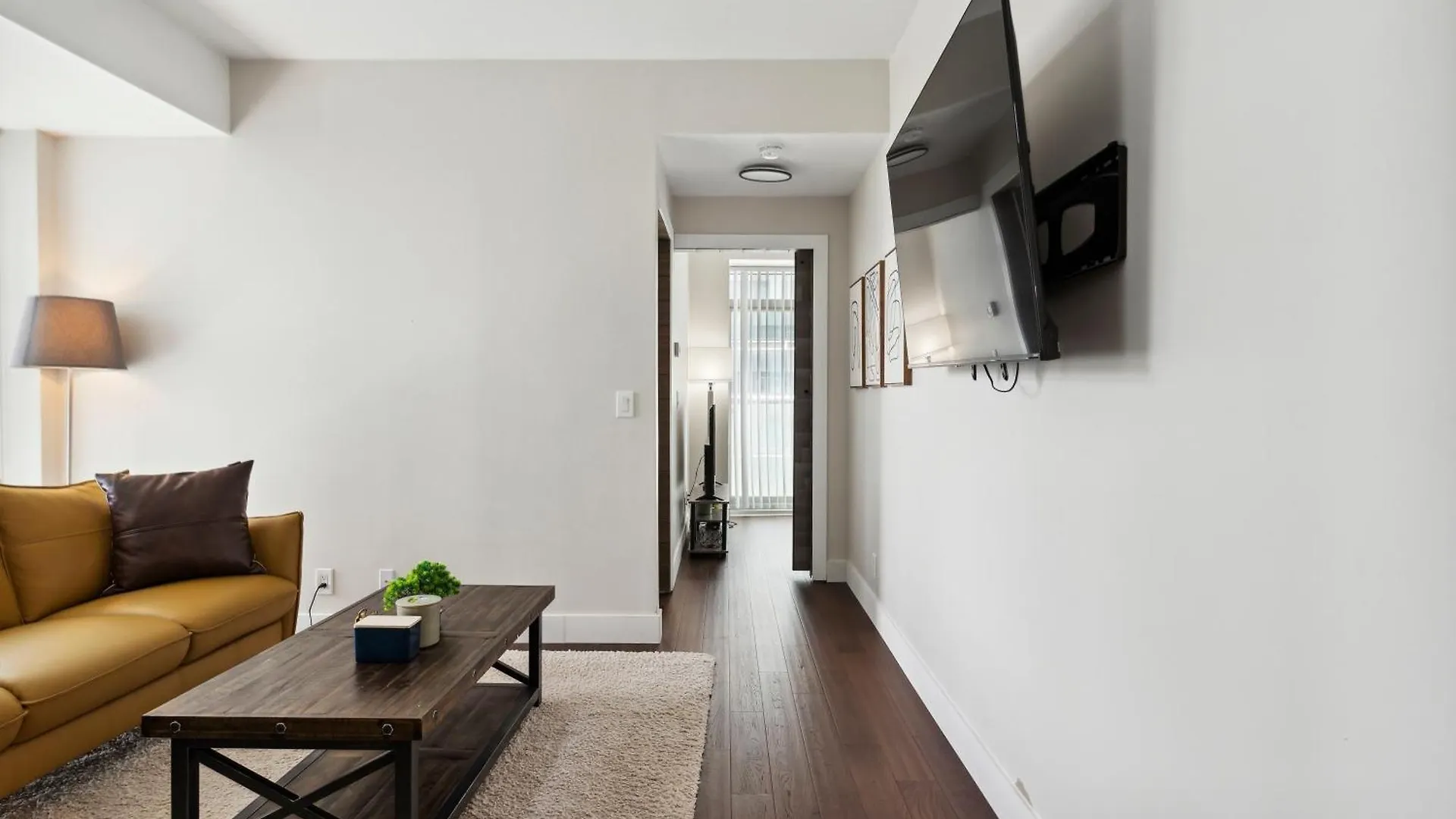 2Bd Modern Condo Steps From The Cn Tower Toronto